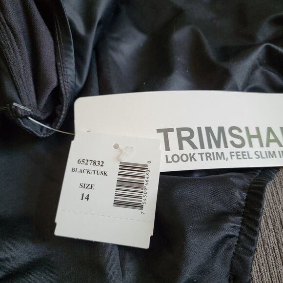 Trimshaper Women Black & White Photo Op Randi One-Piece Swimsuit Size 14 - Picture 9 of 9